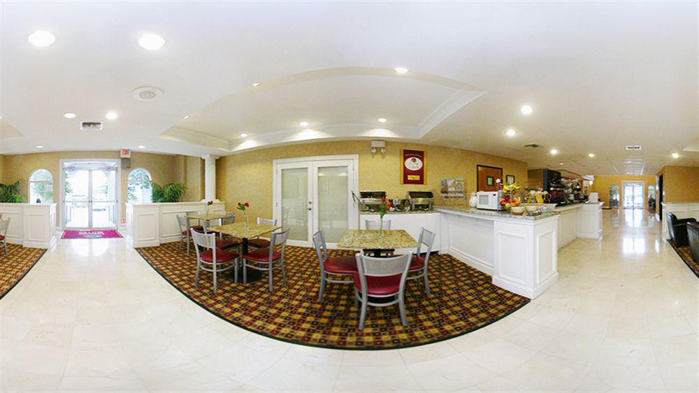 Quality Suites Irving-Las Colinas Exterior photo